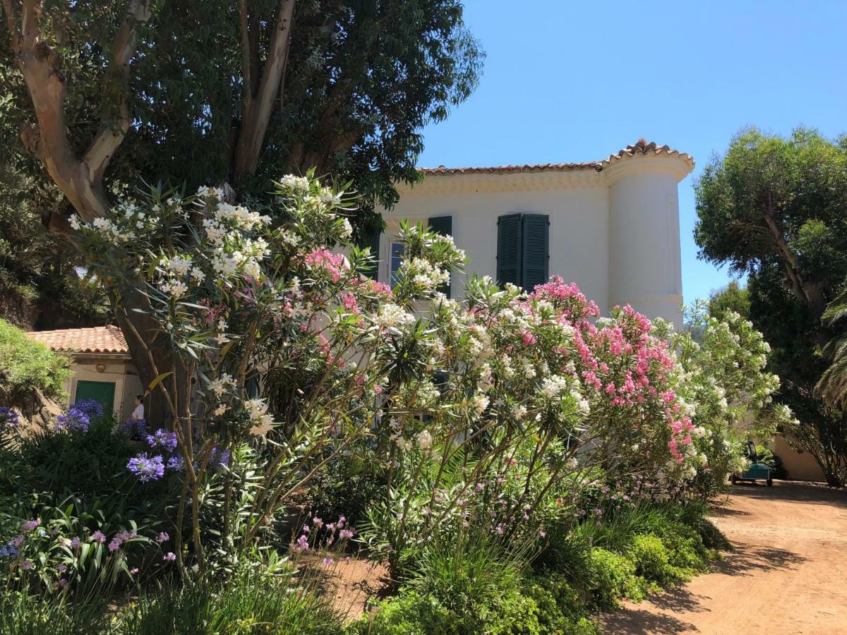 Le Manoir De Port-Cros Hotel Exterior photo
